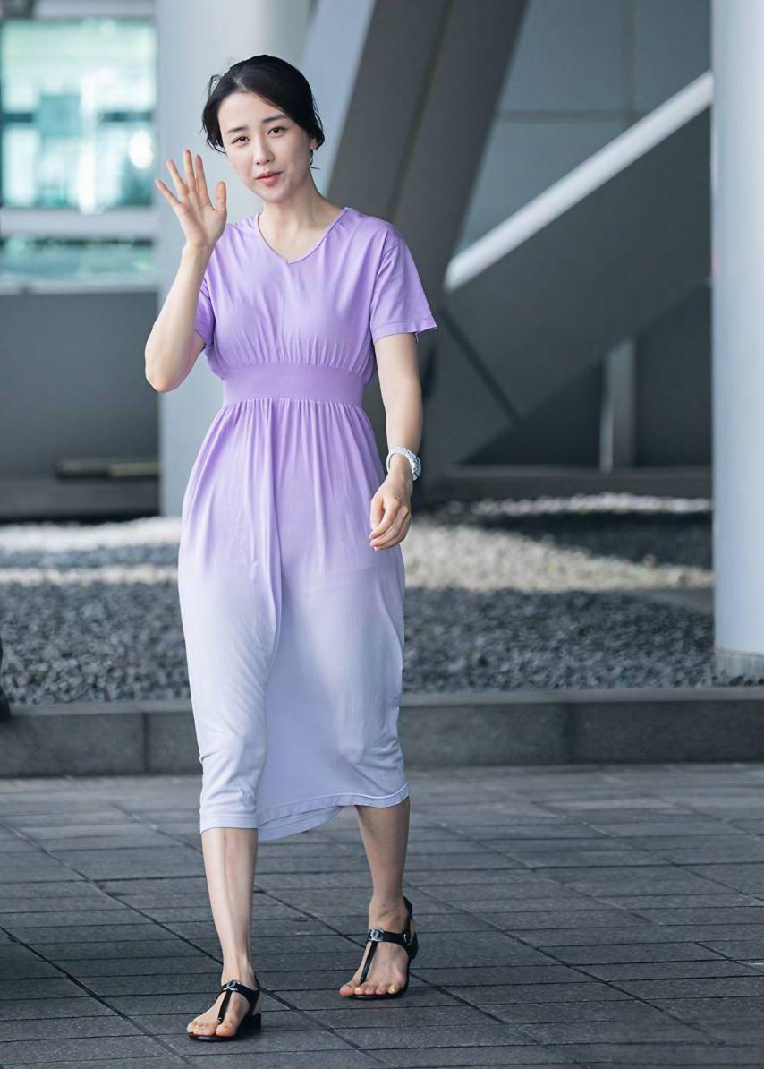 바람때문에 살짝 민망해진 박하선7