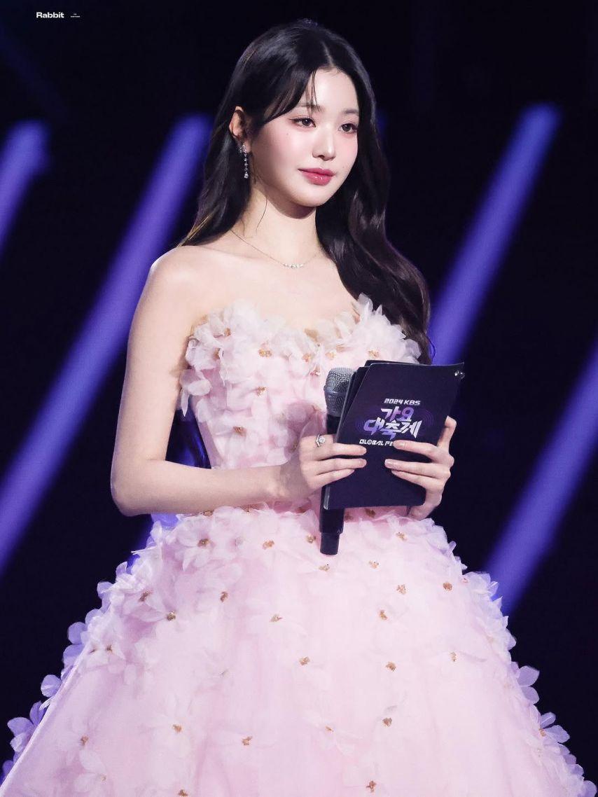 IVE (아이브) 장원영6