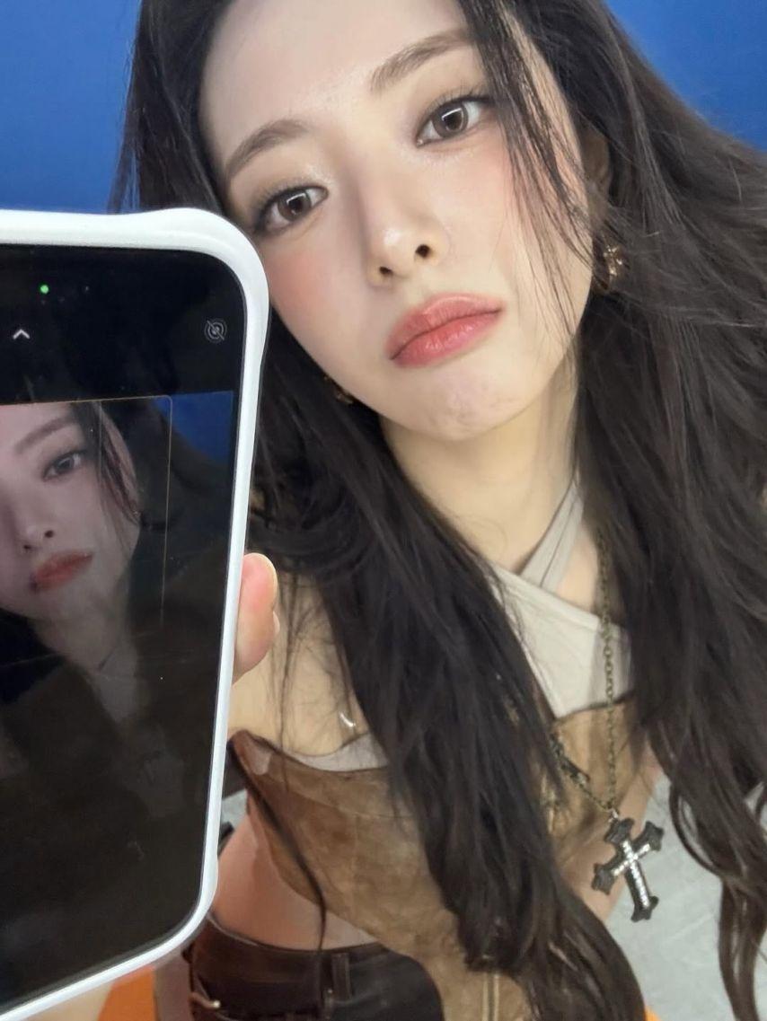 ITZY (있지) 유나0