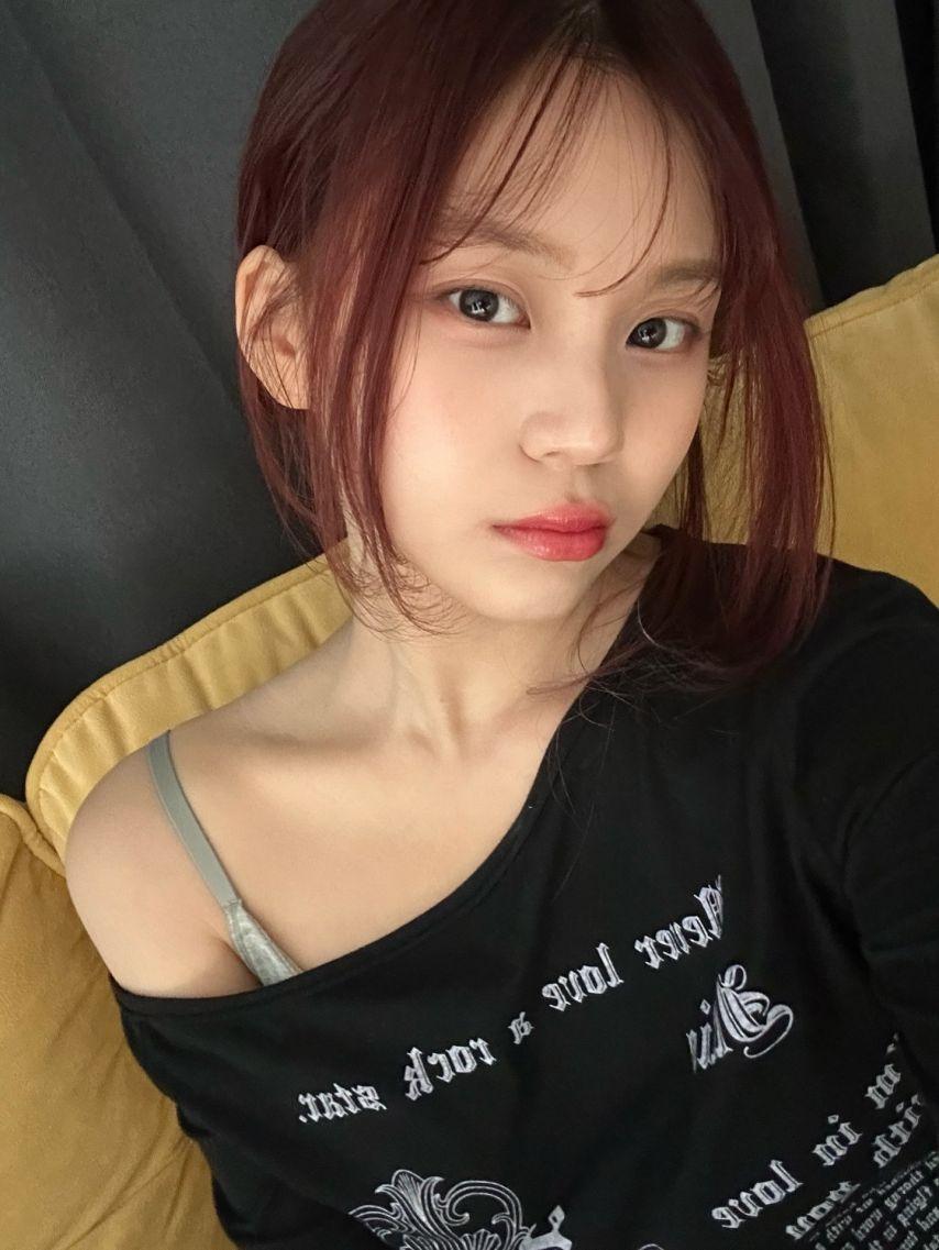 엄지 VIVIZ비비지 인별6