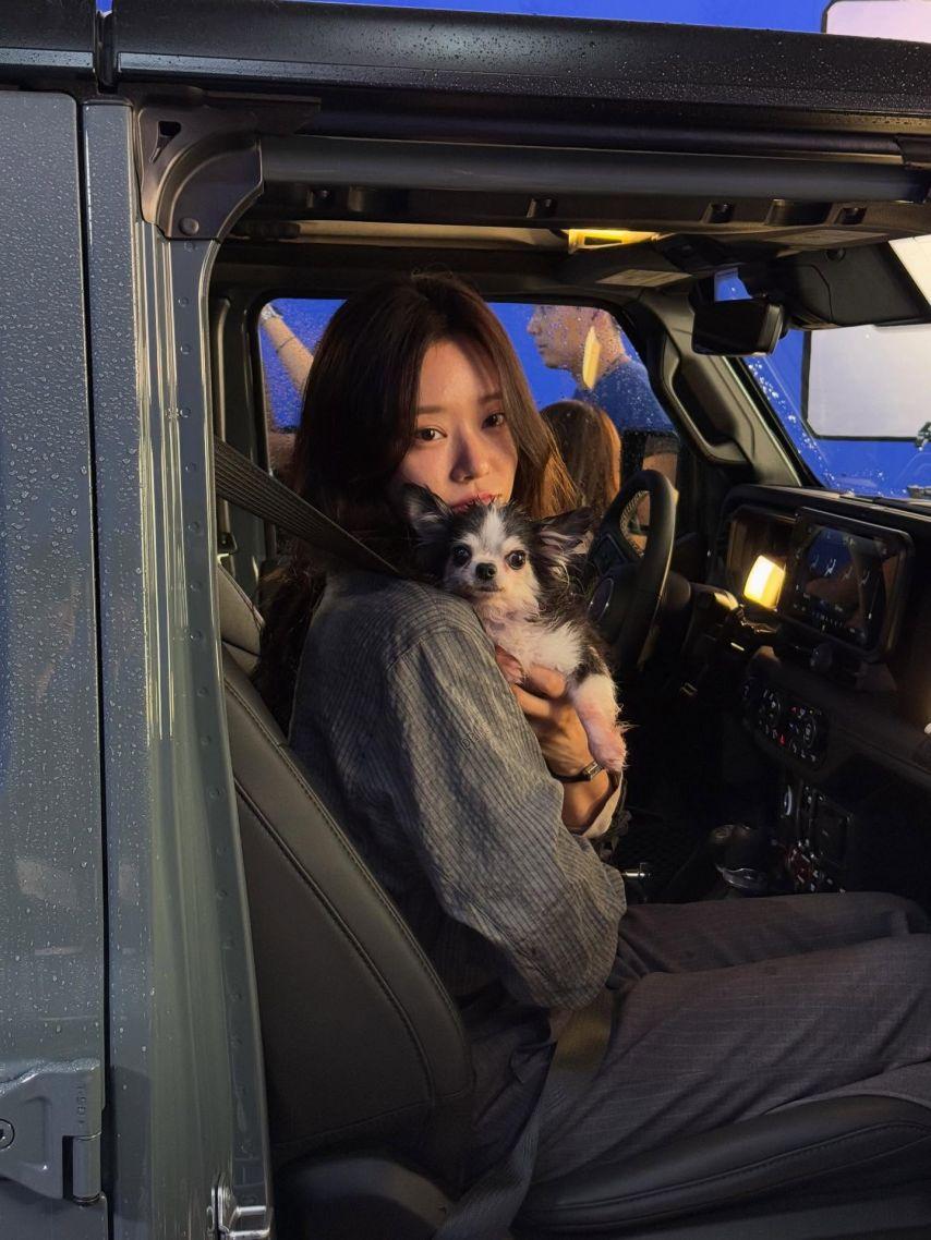 이주빈 인별 스프링피버 with 안보현 등4