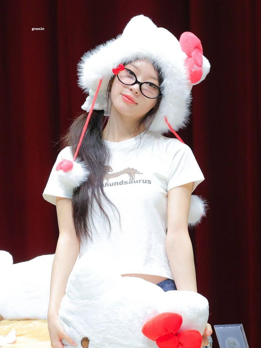 아일릿 (ILLIT) 모카2