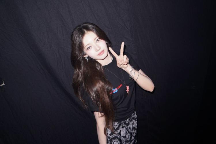 베이비몬스터 로라2