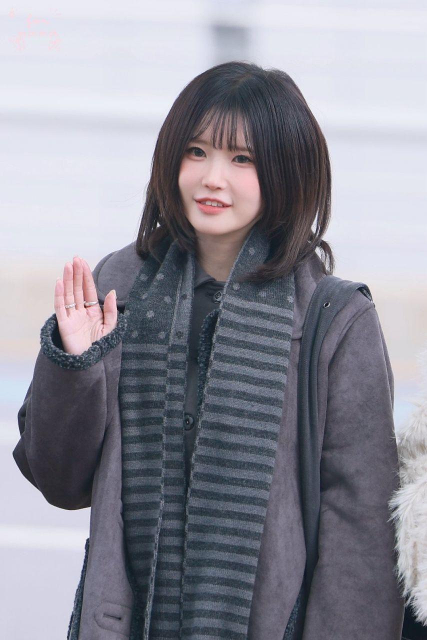 출국하는 송하영 (프로미스나인)2