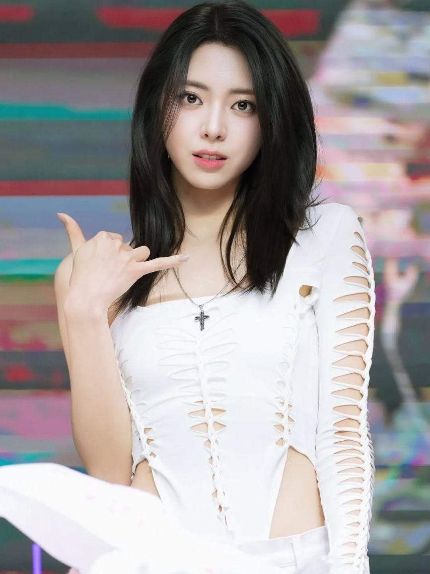 ITZY (있지) 유나2