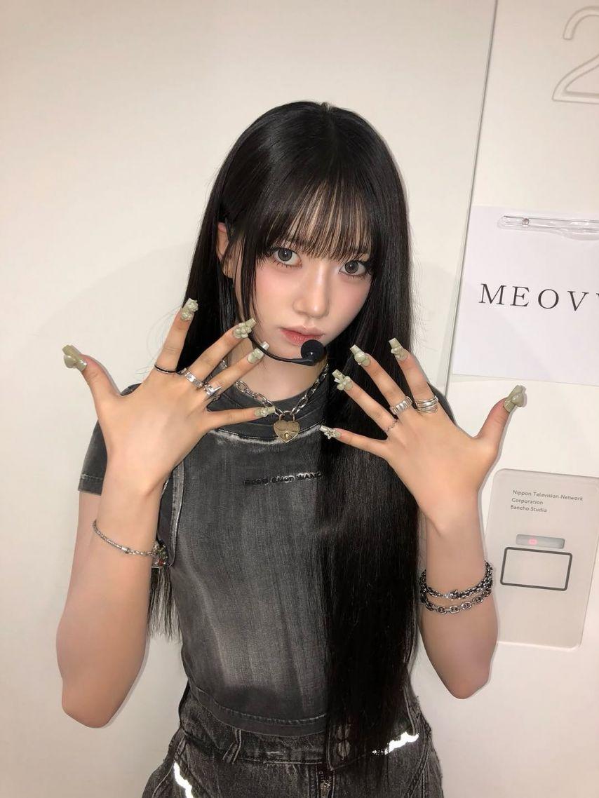 MEOVV (미야오) 수인1