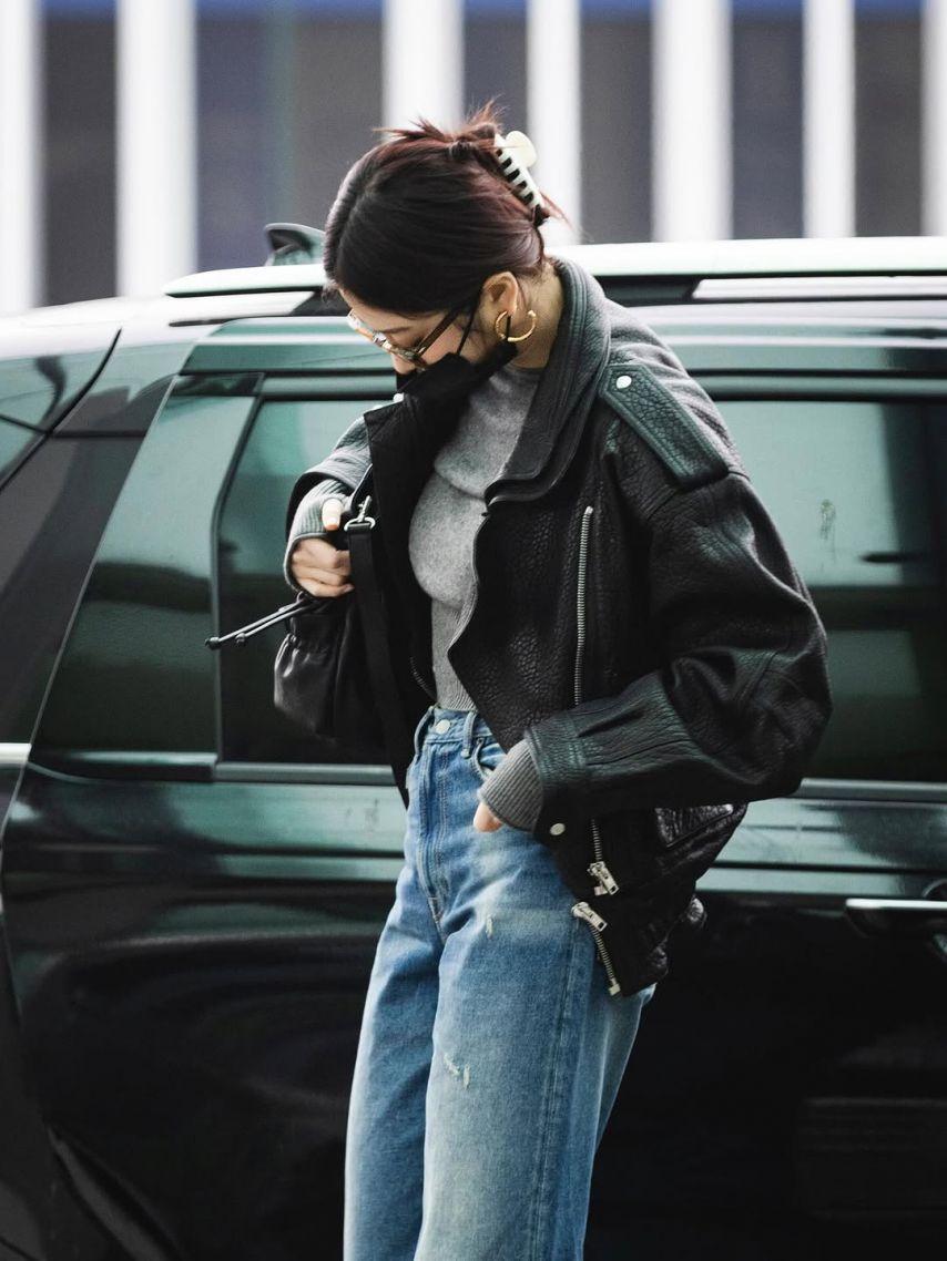 LE SSERAFIM (르세라핌)1