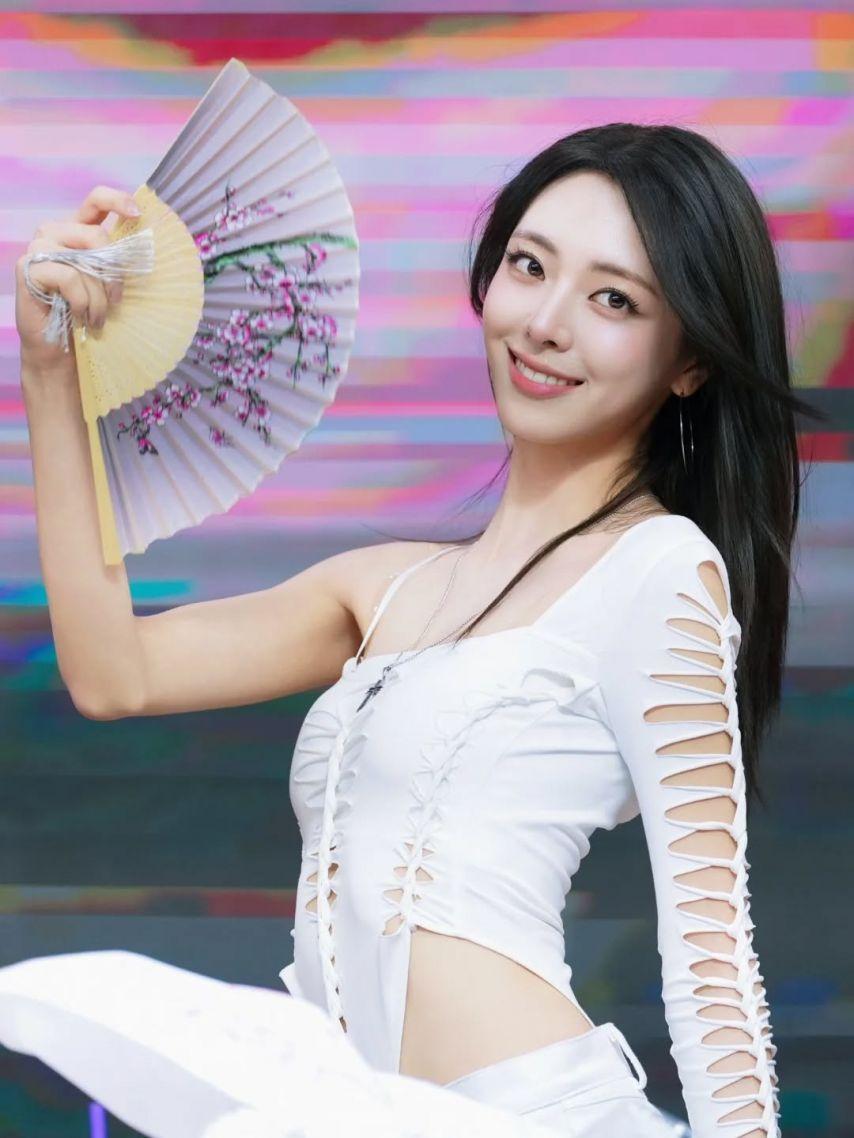 ITZY (있지) 유나1