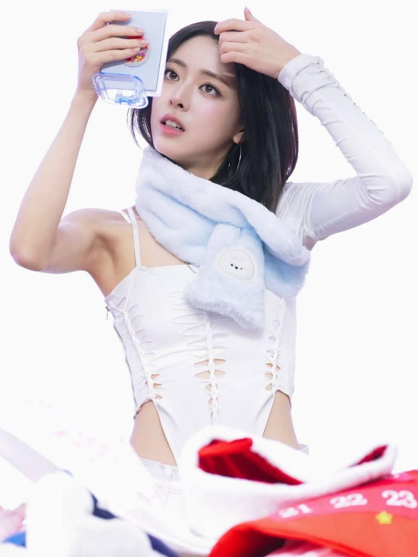 ITZY (있지) 유나2