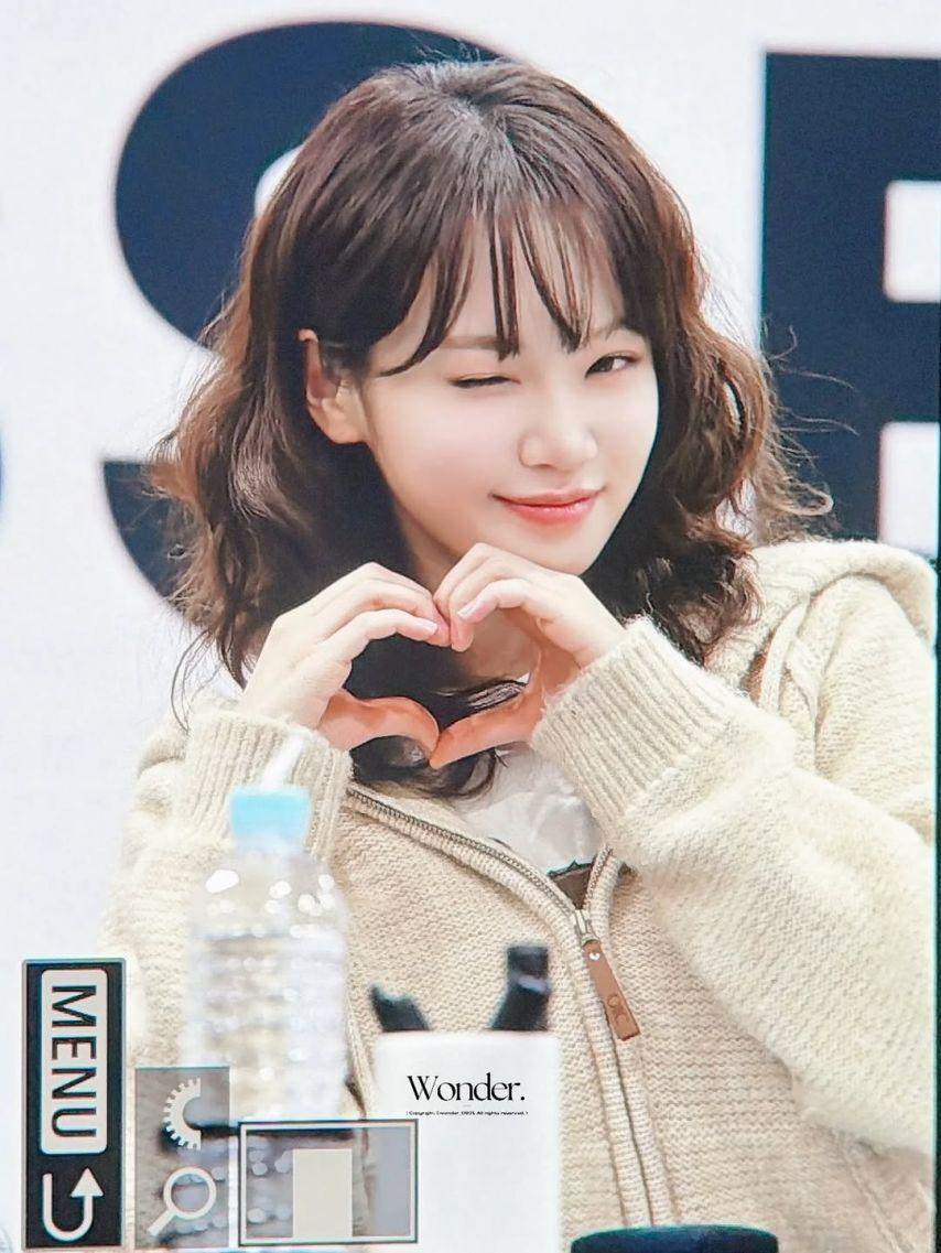 LE SSERAFIM (르세라핌) 김채원0