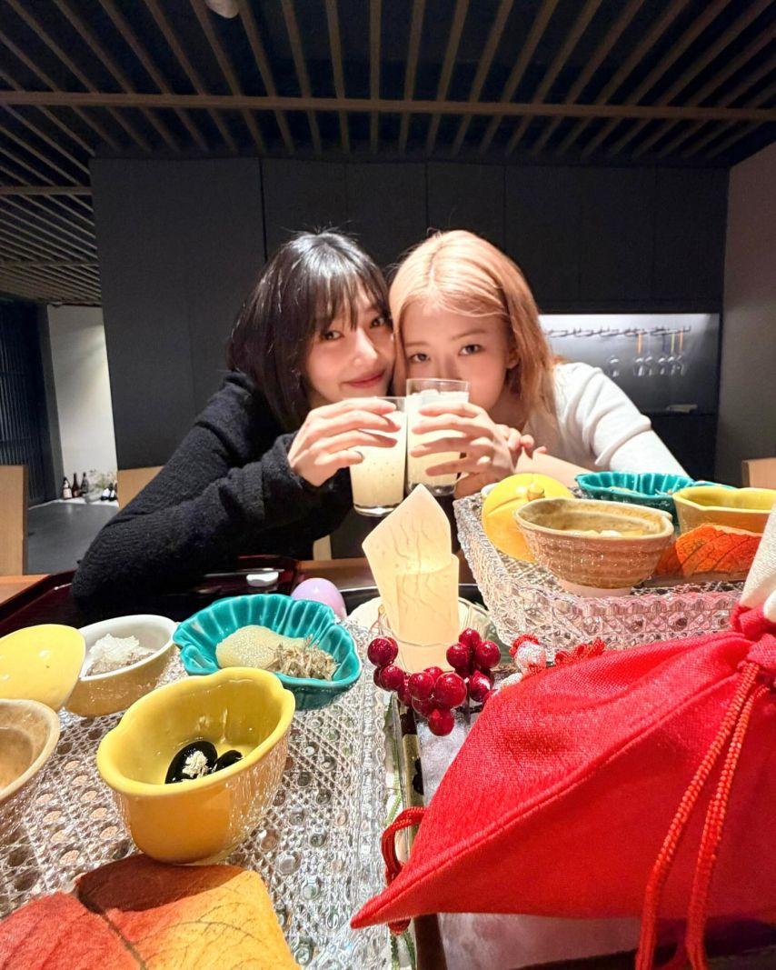 레드벨벳 조이, 아이브 레이1