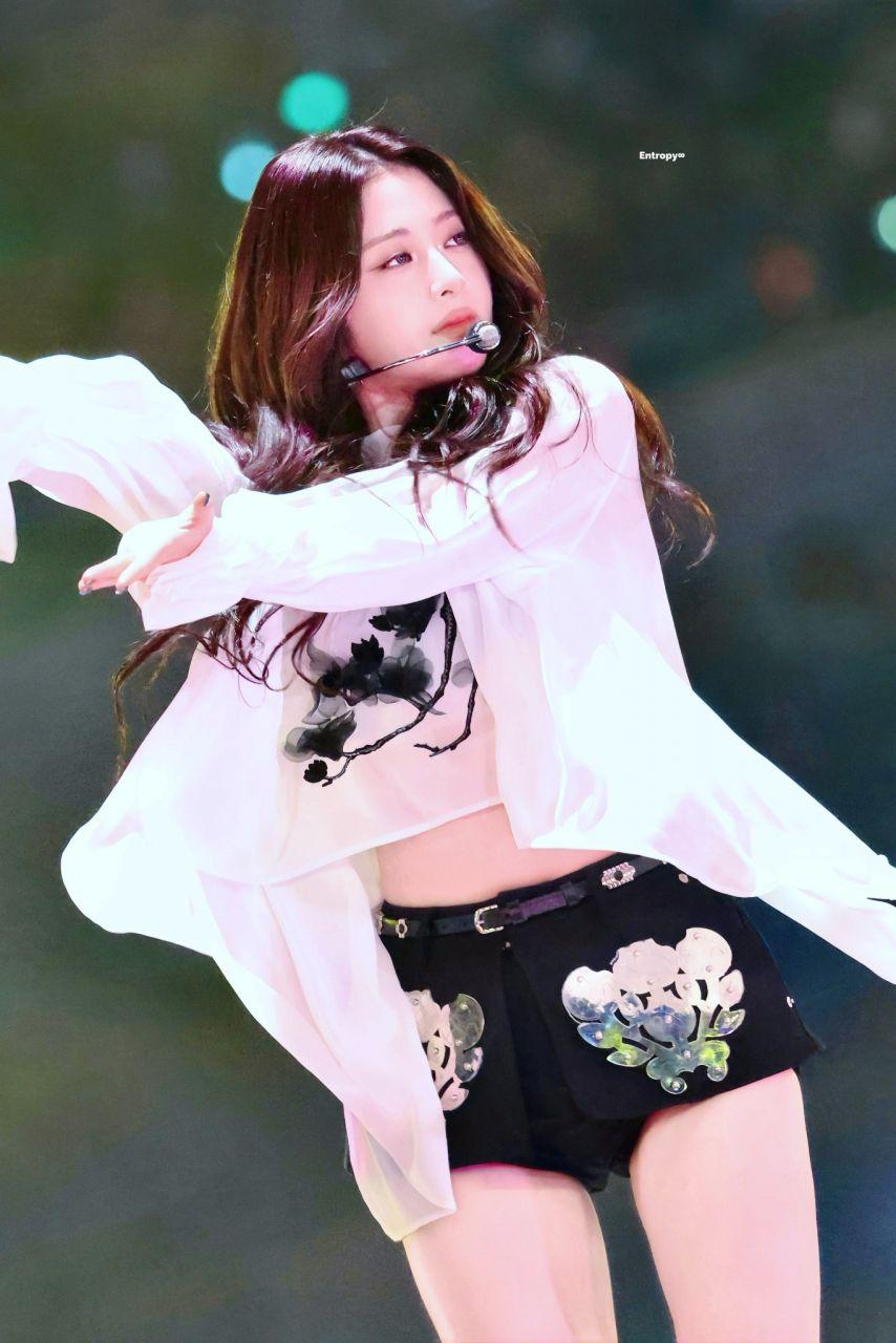 르세라핌 윤진23