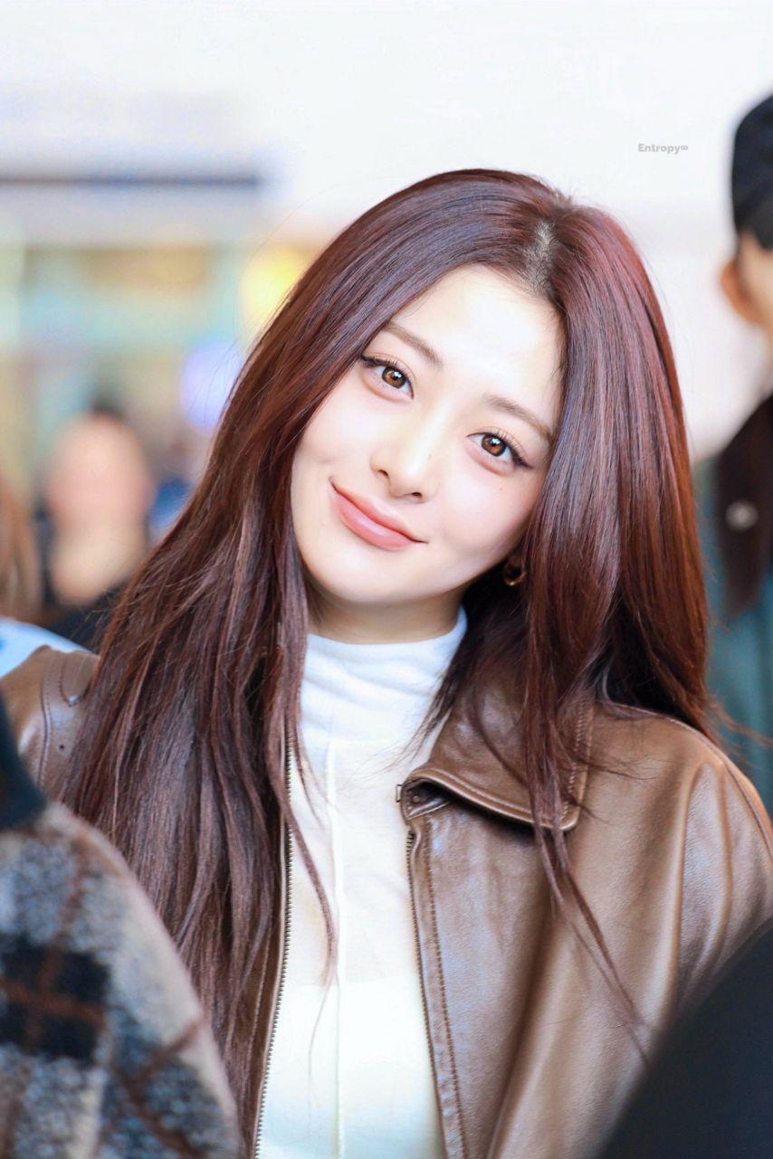 르세라핌 윤진27