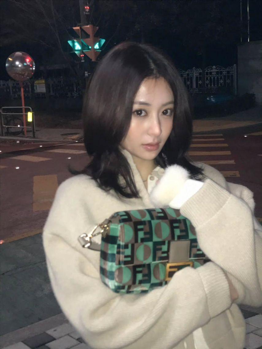 르세라핌 윤진35