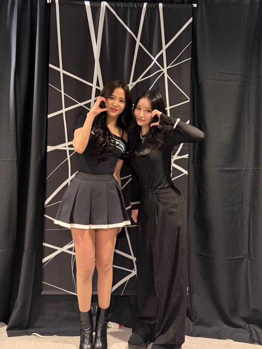 지수 블랙핑크 Dior/ with 미나미 리호3