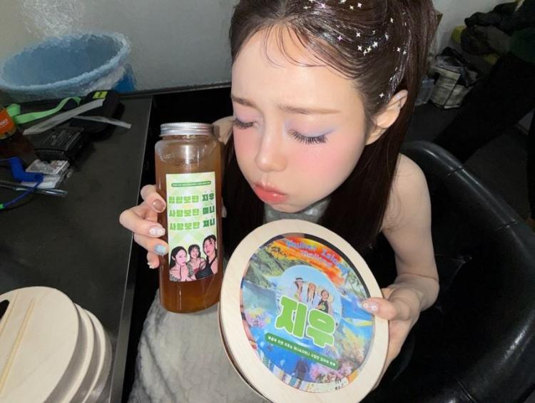 츄 쇼챔/ 인별/ 싱글즈/ STAGEMPICK1위/ 260121/ 지켜츄/ 릴스10