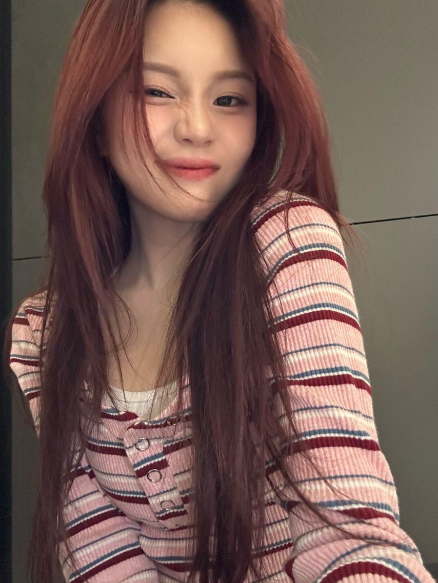 은하 신비 엄지 VIVIZ비비지/ 엄지 인별/ 은하 VLOG1