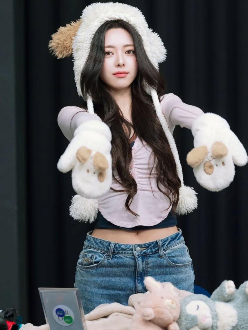 ITZY (있지) 유나7