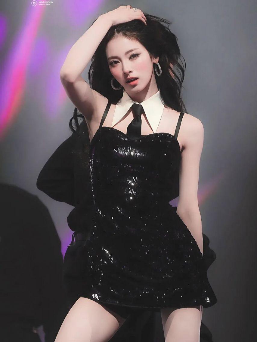 MEOVV (미야오) 안나0