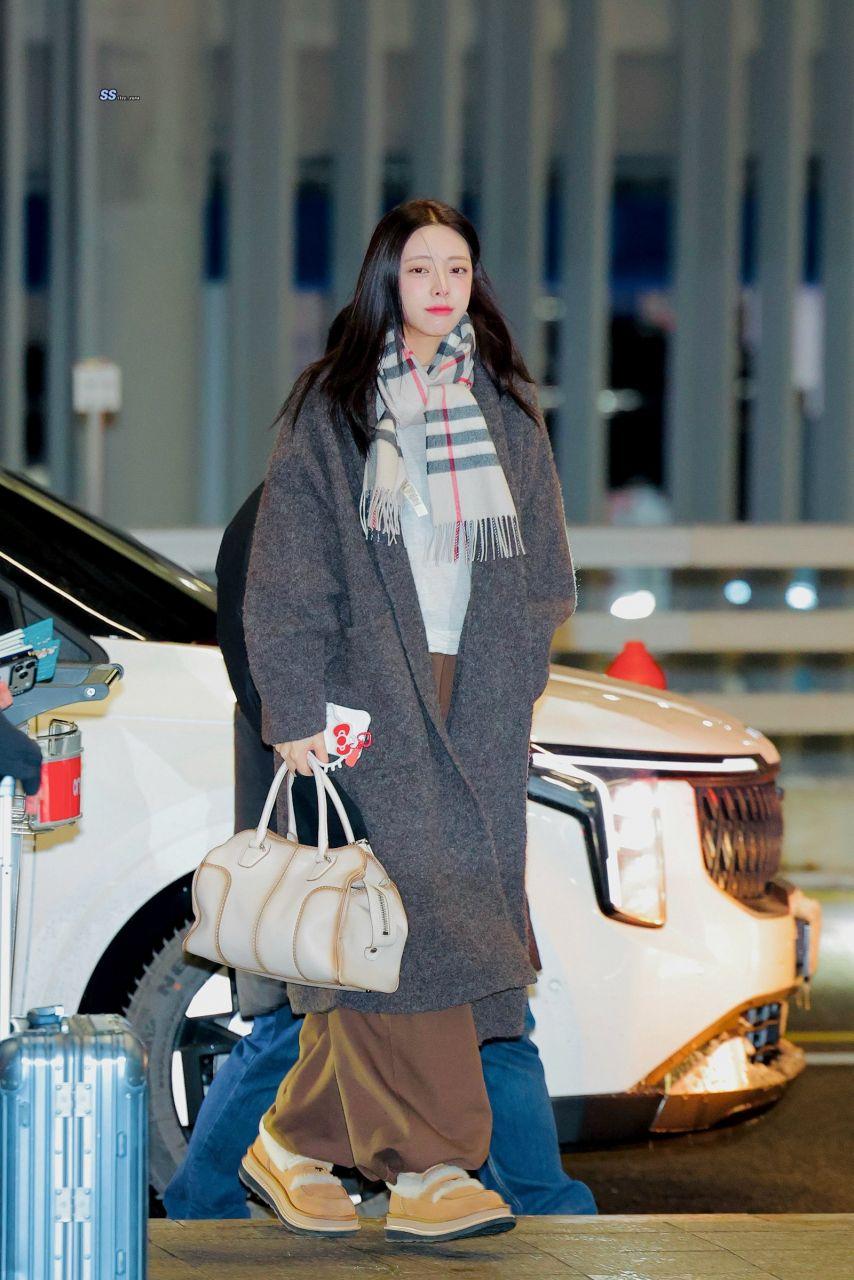 ITZY 유나 260124 출국11