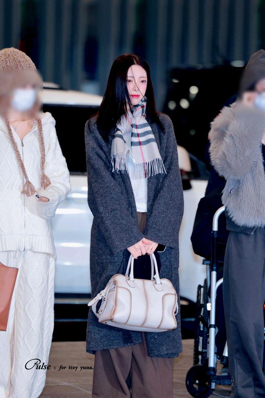 ITZY 유나 260124 출국3