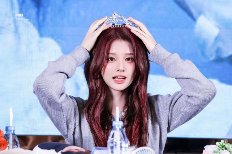 엔믹스 설윤 생일8