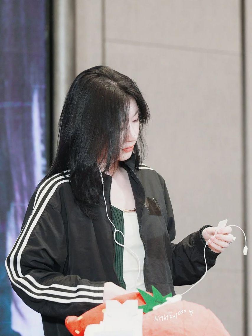 ITZY (있지) 채령11