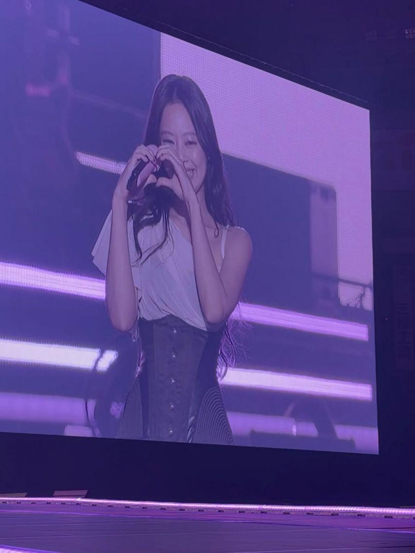 BLACKPINK (블랙핑크) 제니9