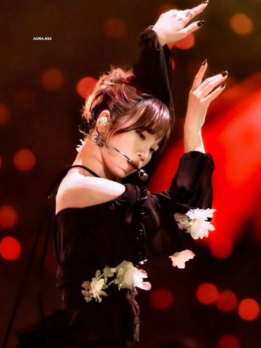 LE SSERAFIM (르세라핌) 김채원5