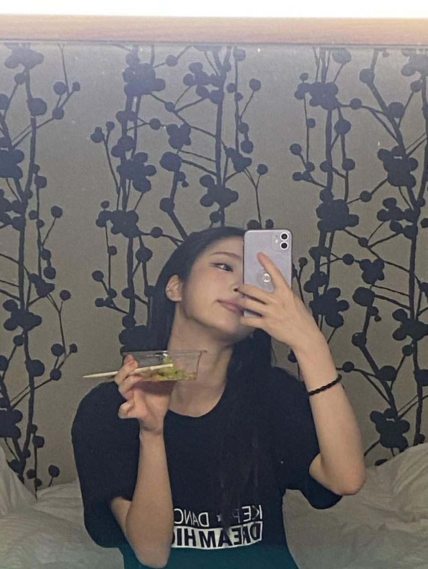 아이칠린 (ICHILLIN') 이지4