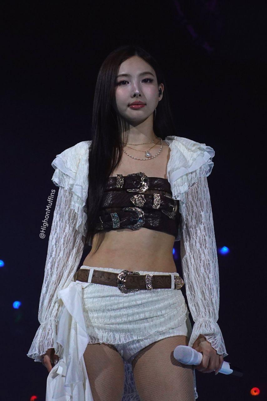 트와이스 나연 모모2