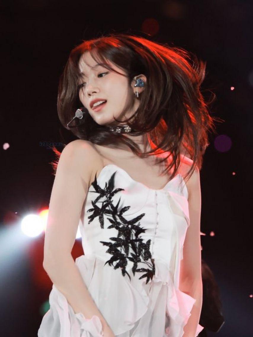 LE SSERAFIM (르세라핌) 카즈하6