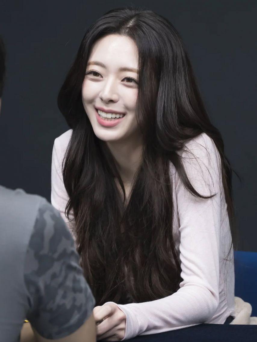 ITZY (있지) 유나4