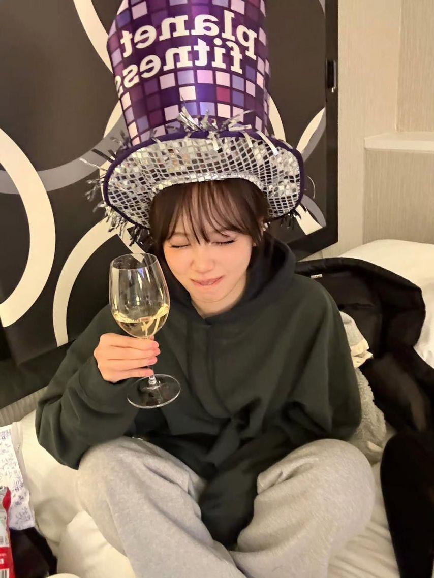 LE SSERAFIM (르세라핌) 김채원1