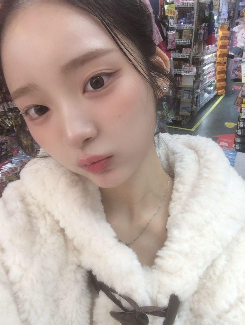 아이칠린 (ICHILLIN') 이지4