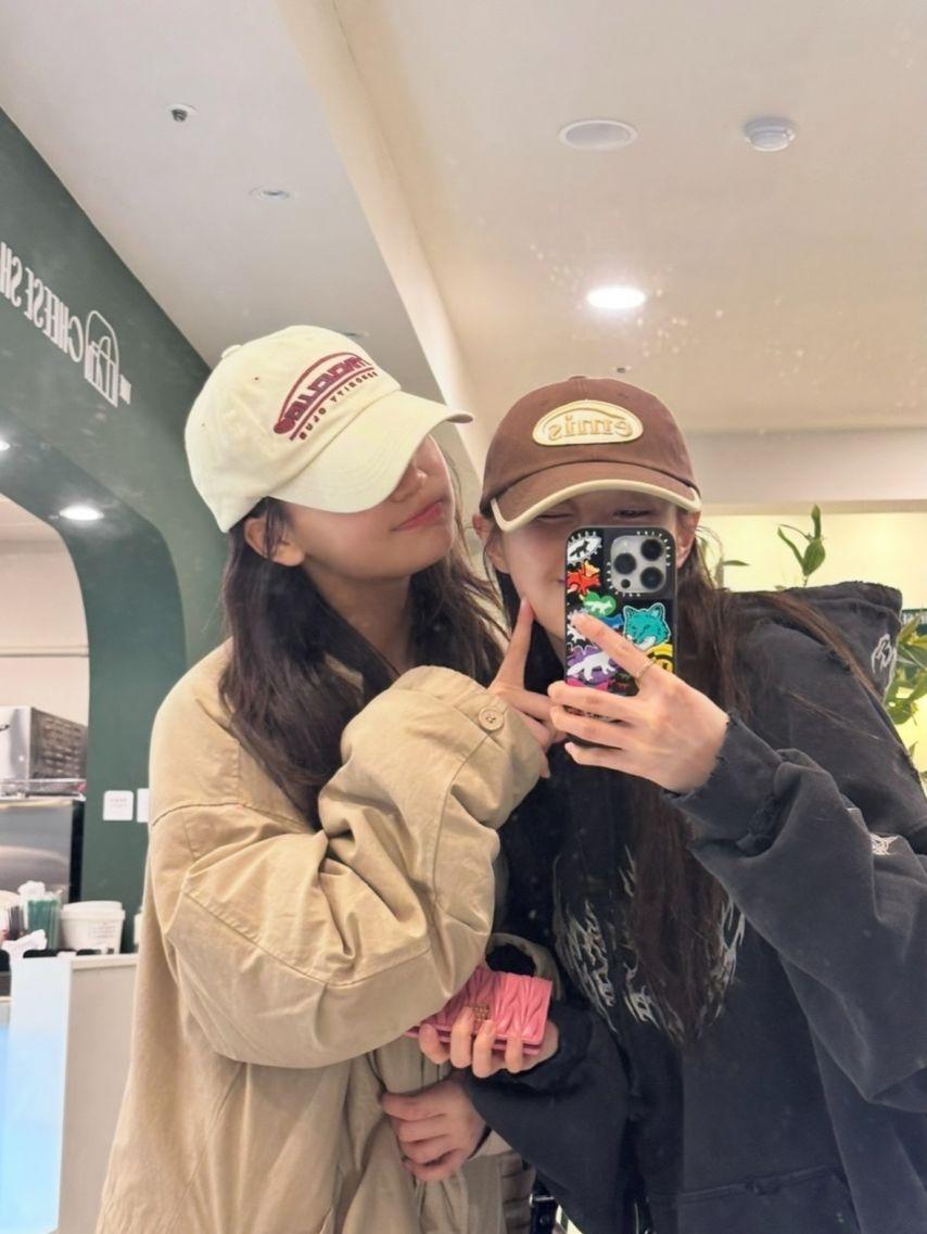 엄지 VIVIZ비비지 with 츄7