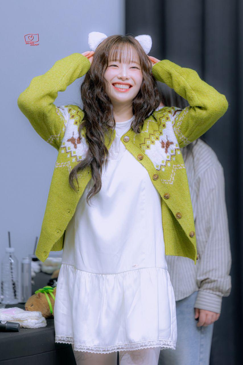 츄 인별 등/ with 권은비/ 25122721