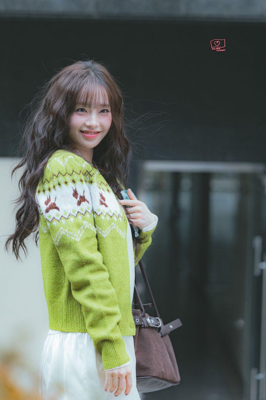 츄 인별 등/ with 권은비/ 25122732