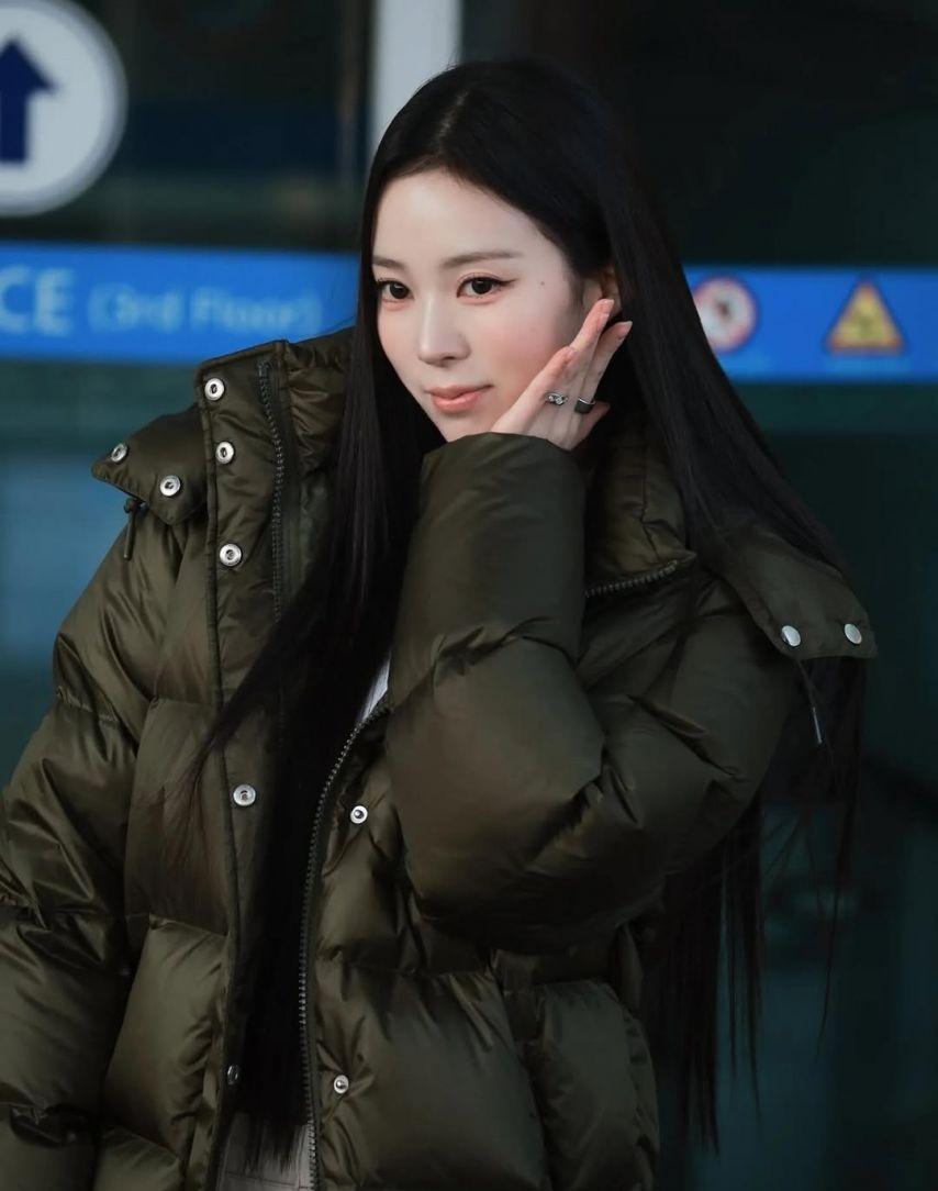 MEOVV (미야오) 나린0