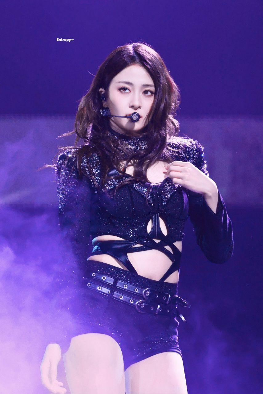 르세라핌 허윤진8