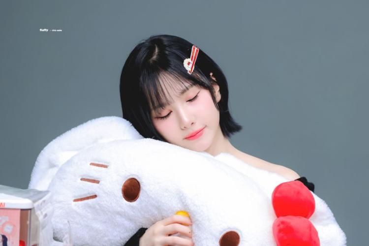 은하 VIVIZ비비지 인별/ 2602014