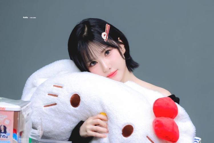 은하 VIVIZ비비지 인별/ 2602016