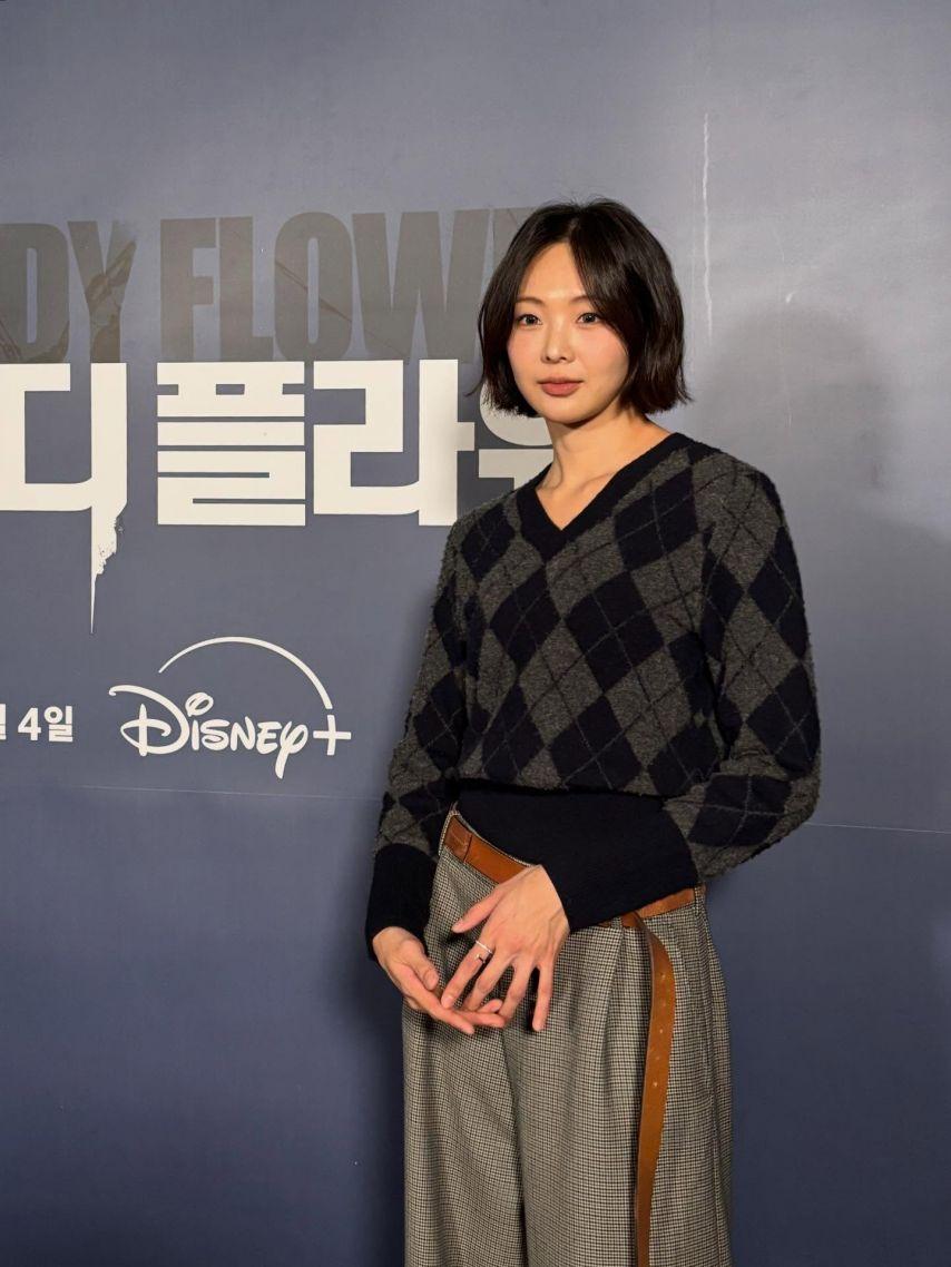 금새록 블러디플라워0