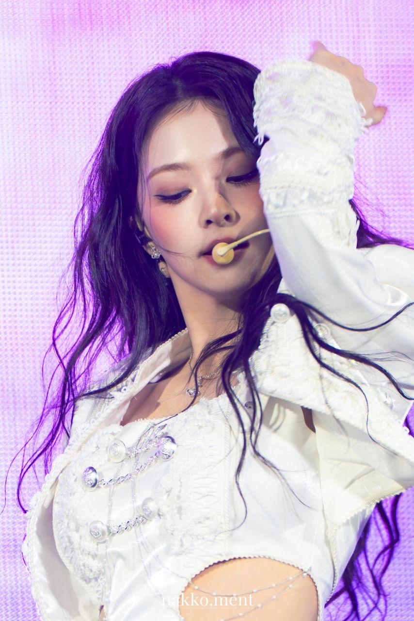 프로미스나인 이나경3