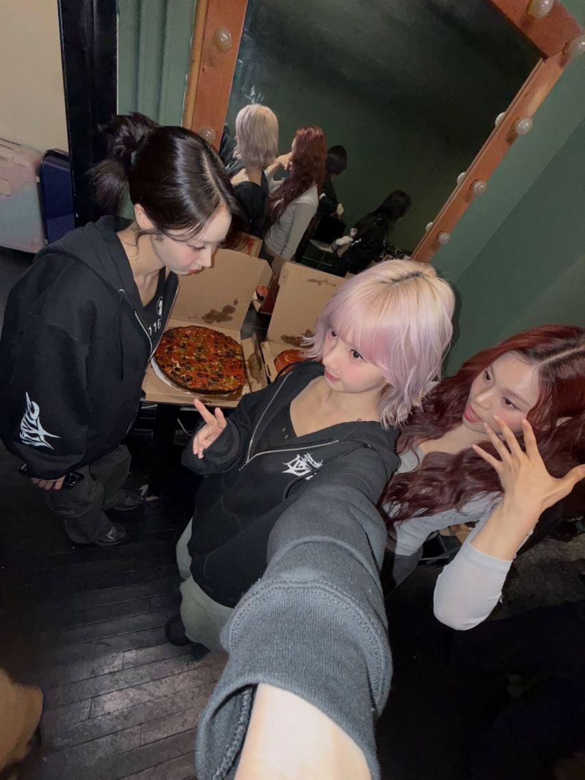 은하 신비 엄지 VIVIZ비비지 4주년2