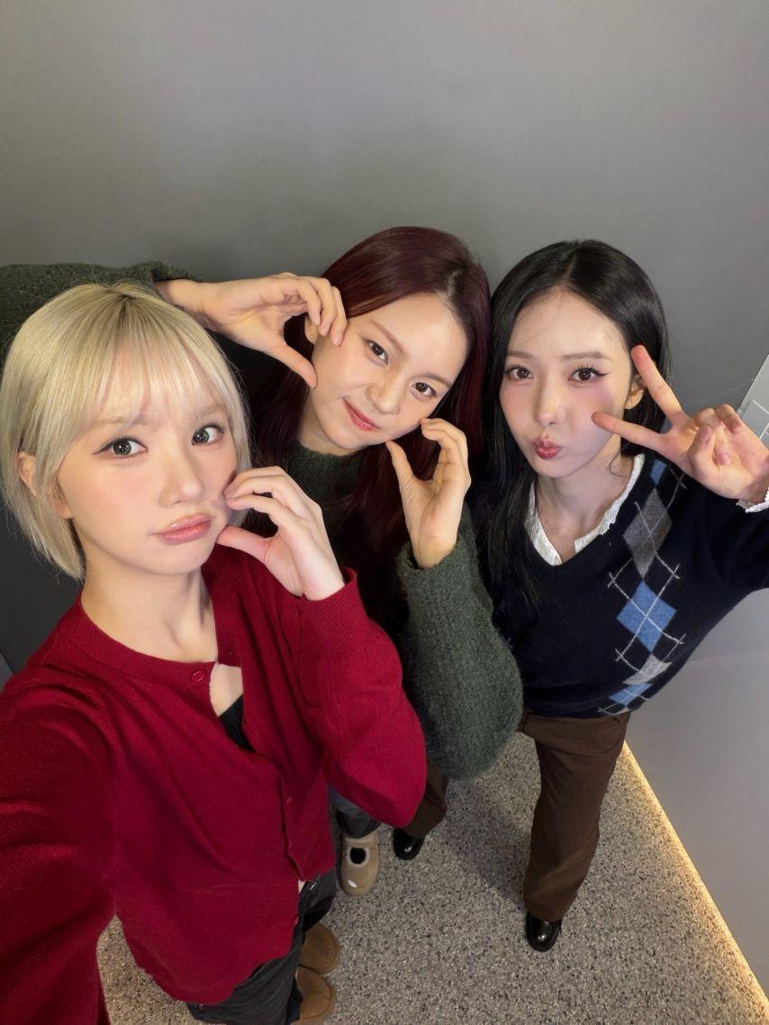 은하 신비 엄지 VIVIZ비비지 4주년4