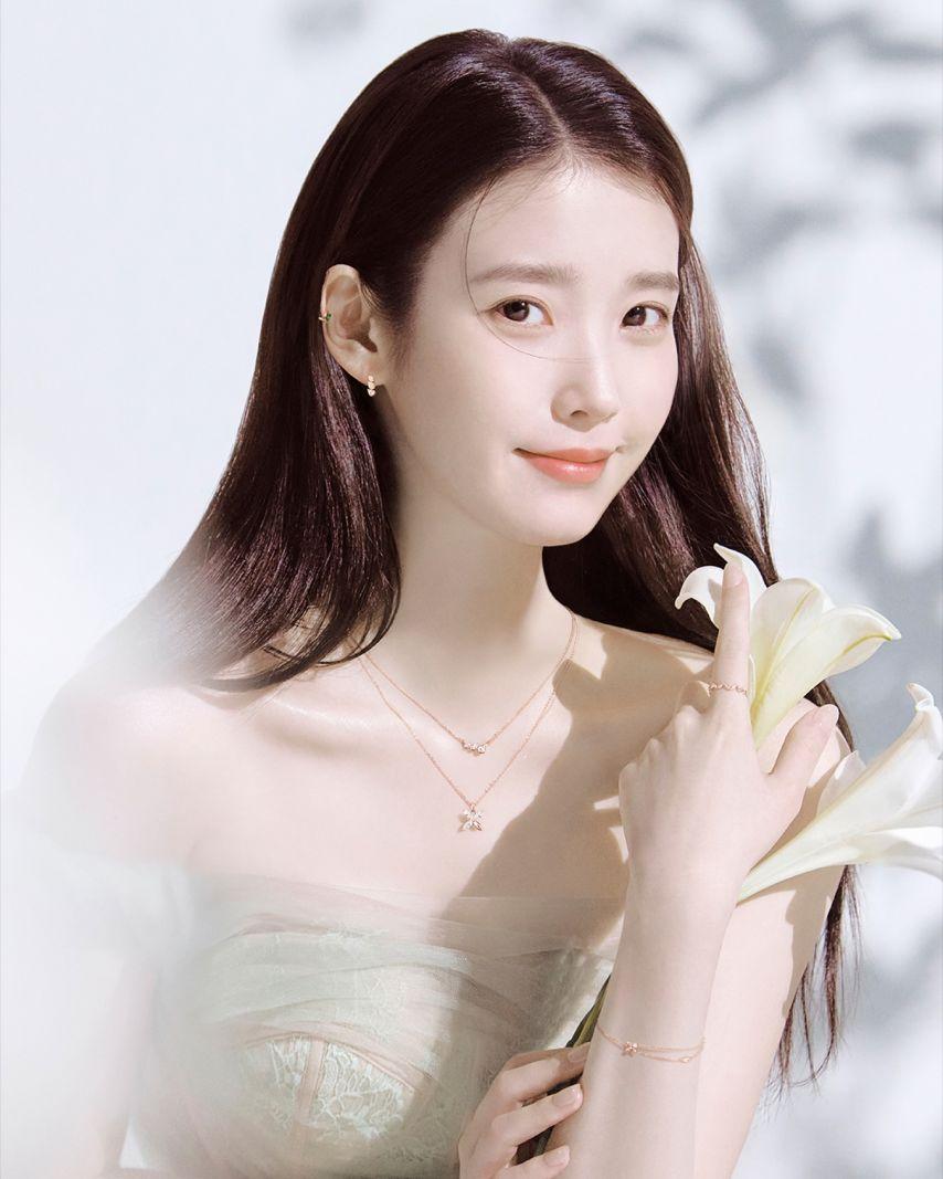 아이유 제이에스티나0