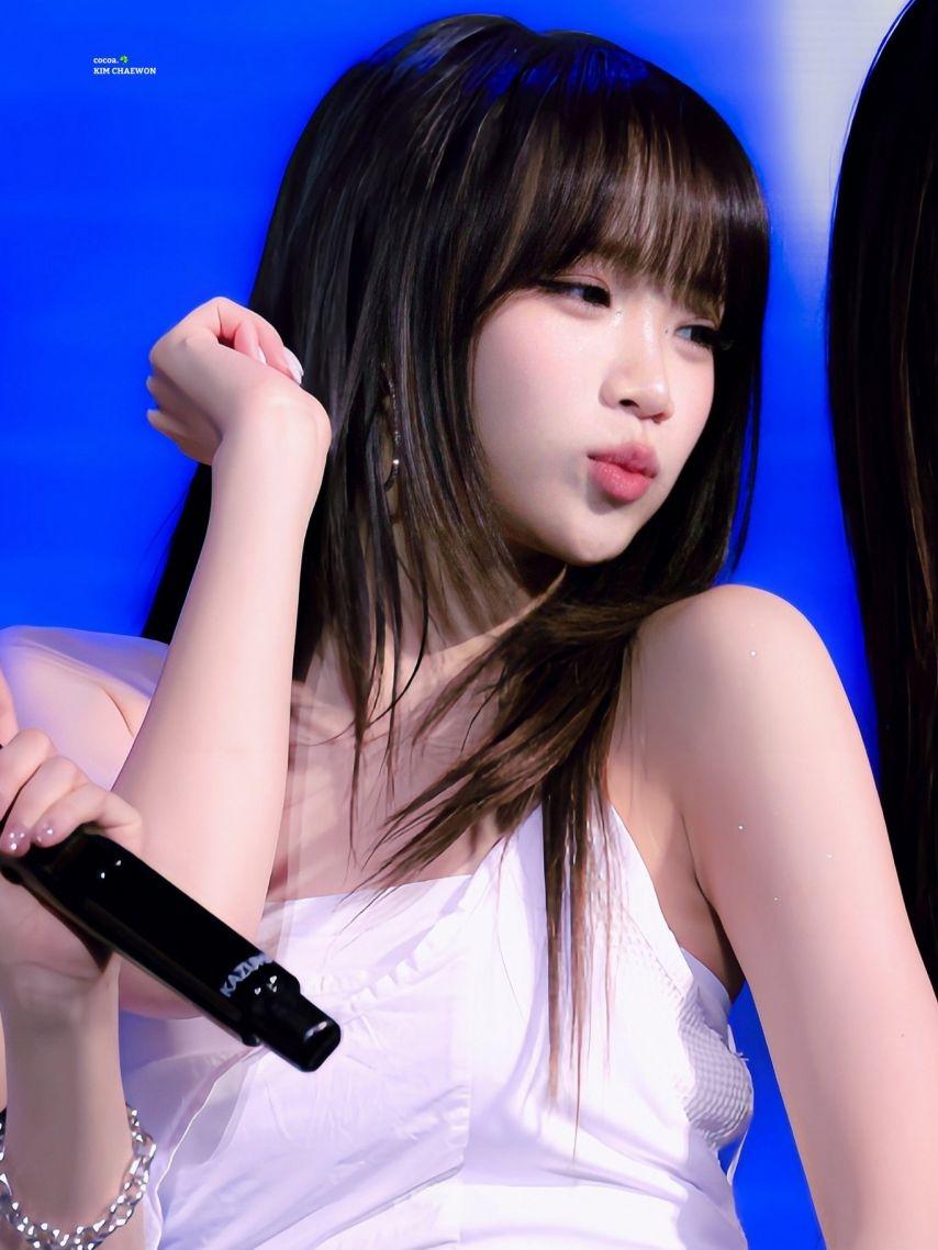 LE SSERAFIM (르세라핌) 김채원2