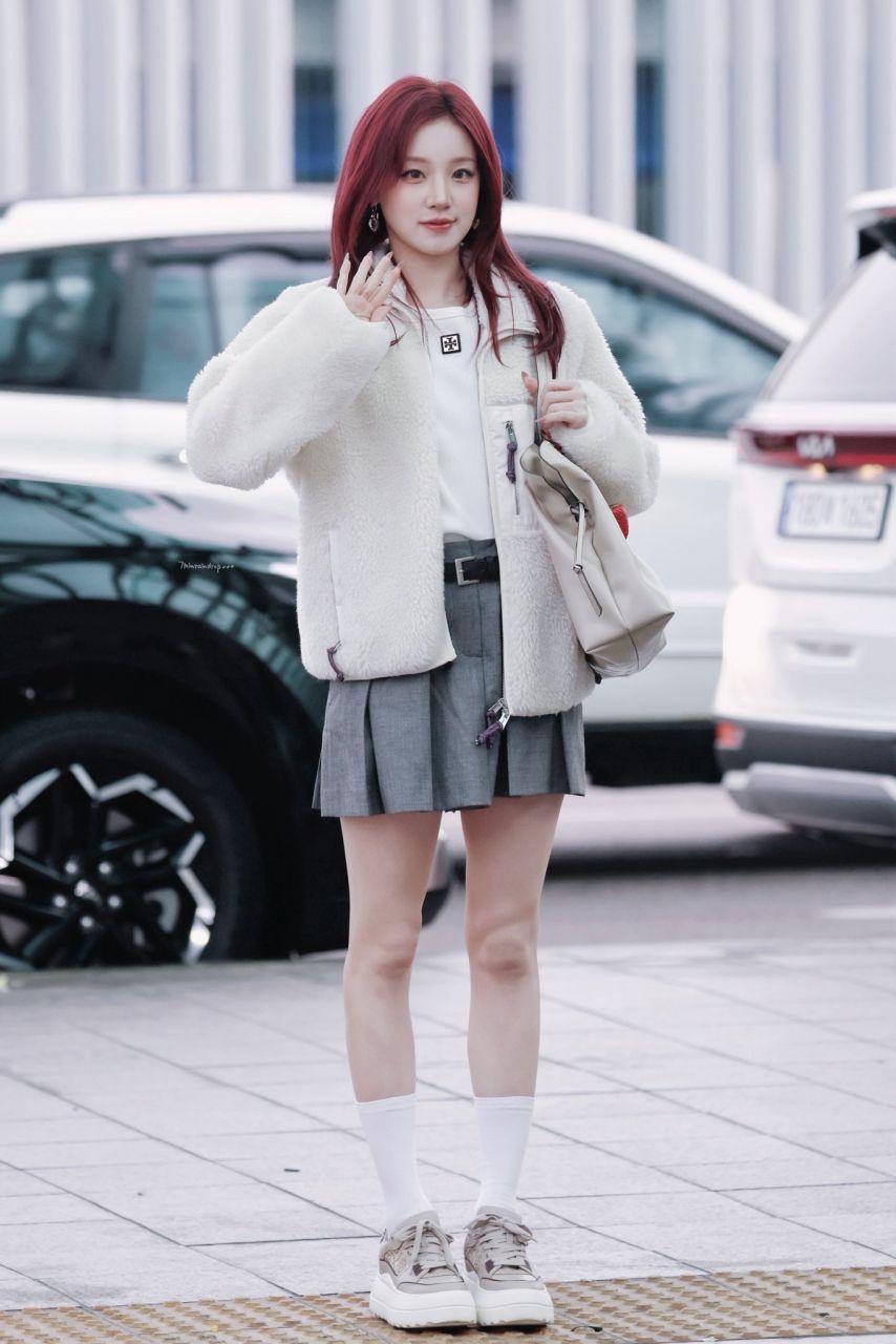 아이들 우기 출국5