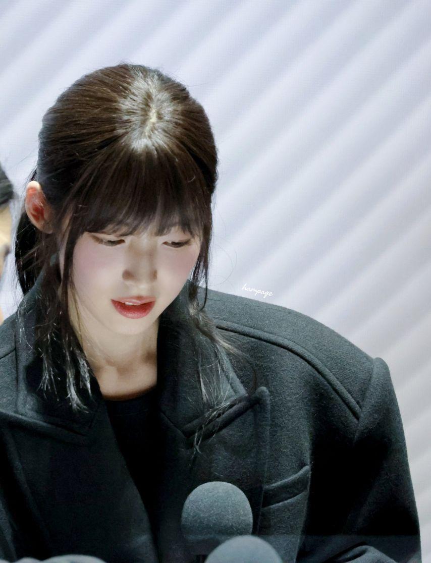 아린 오마이걸 260210 매드댄스오피스 무대인사14